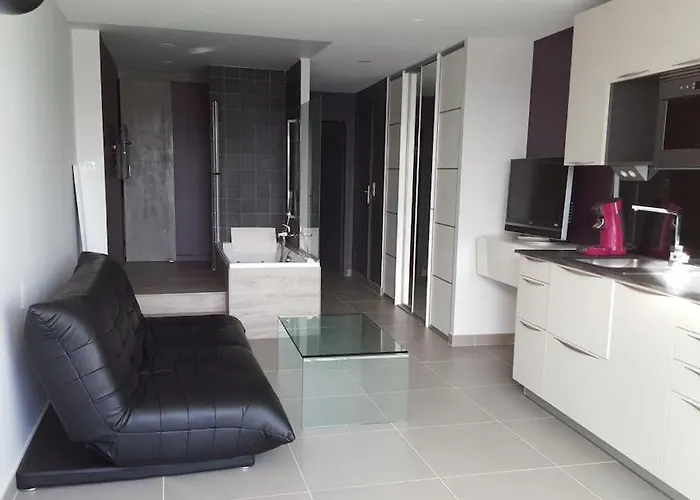 315, Port Ambonne, Village Naturiste Cap D'agde *