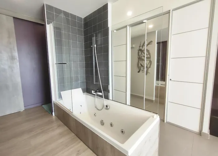 315, Port Ambonne, Village Naturiste Cap D'agde Appartement