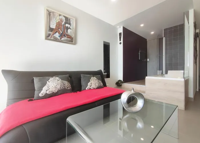 315, Port Ambonne, Village Naturiste Cap D'agde Agde